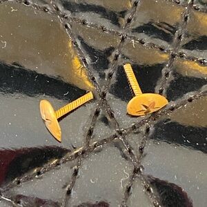 (Unsure of carat) 22k/18k Teardrop shaped studs w/ a central starburst earrings